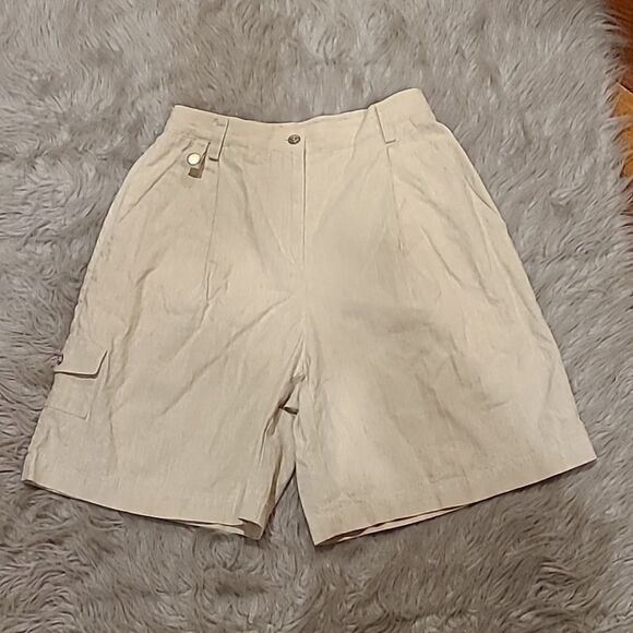 Liz Claiborne Liz golf womens tan linen blend shorts size 6 - Picture 1 of 5